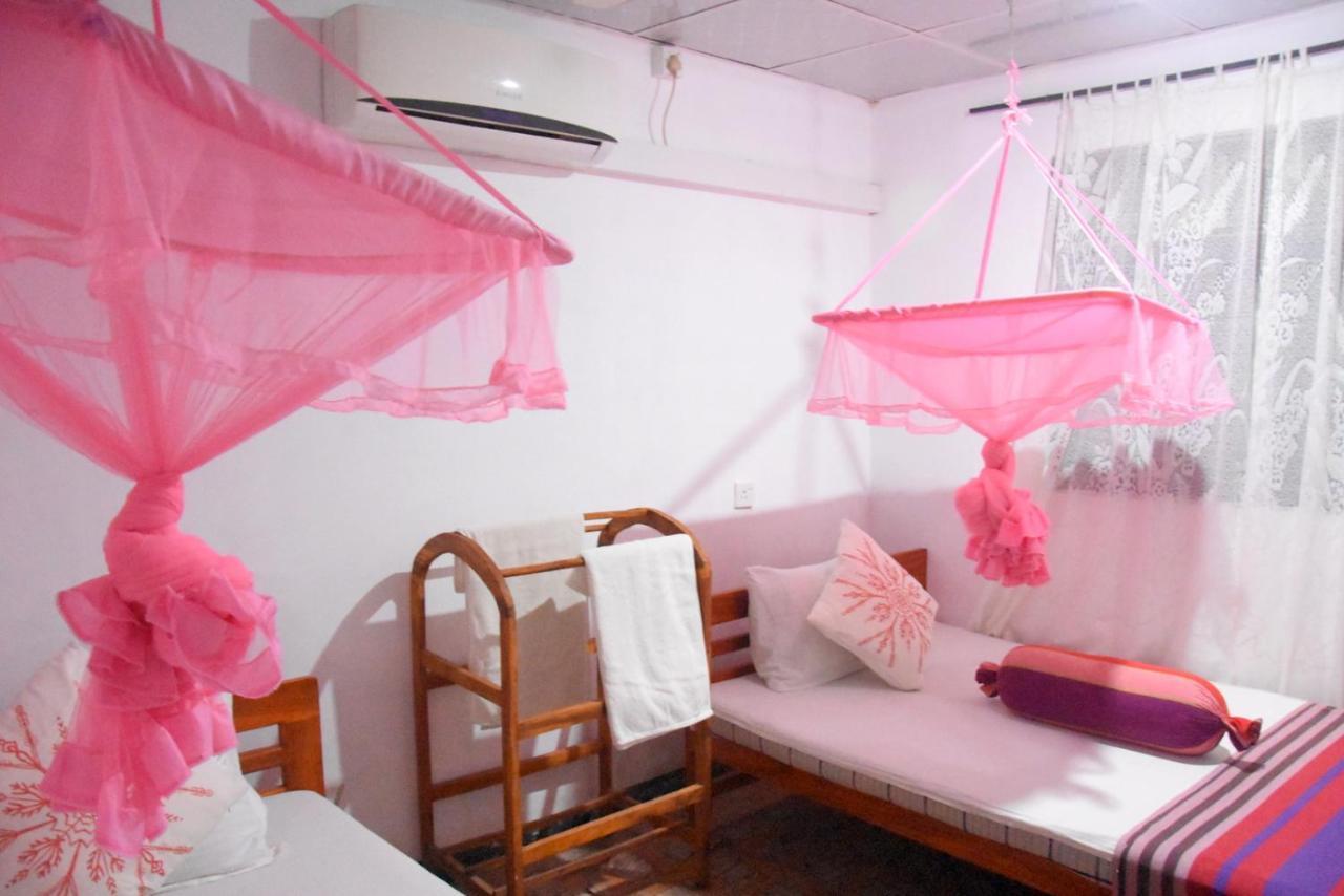 S P City Resort Anuradhapura Luaran gambar
