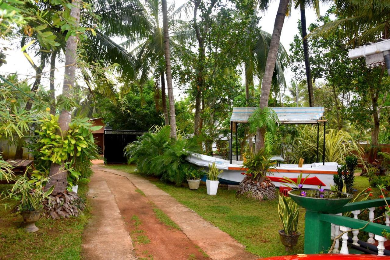 S P City Resort Anuradhapura Luaran gambar