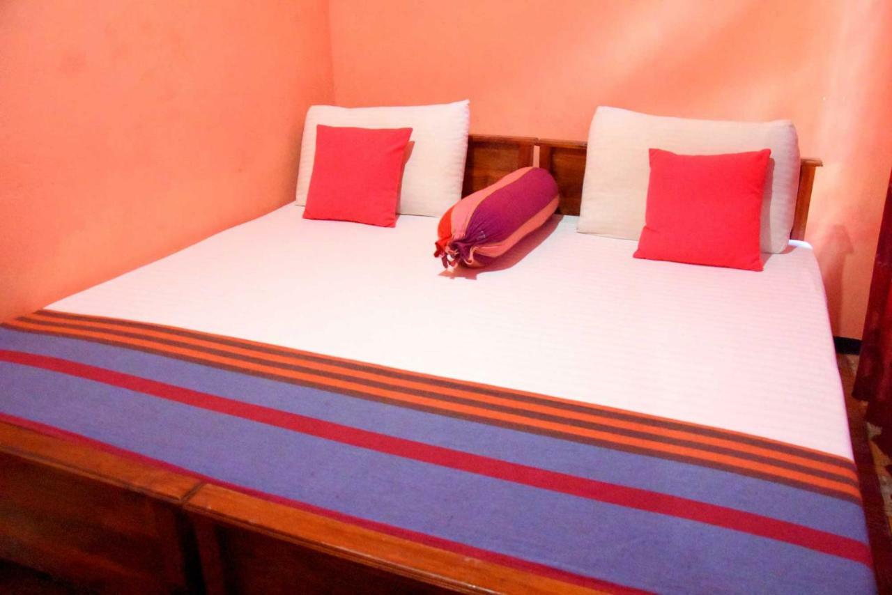 S P City Resort Anuradhapura Luaran gambar