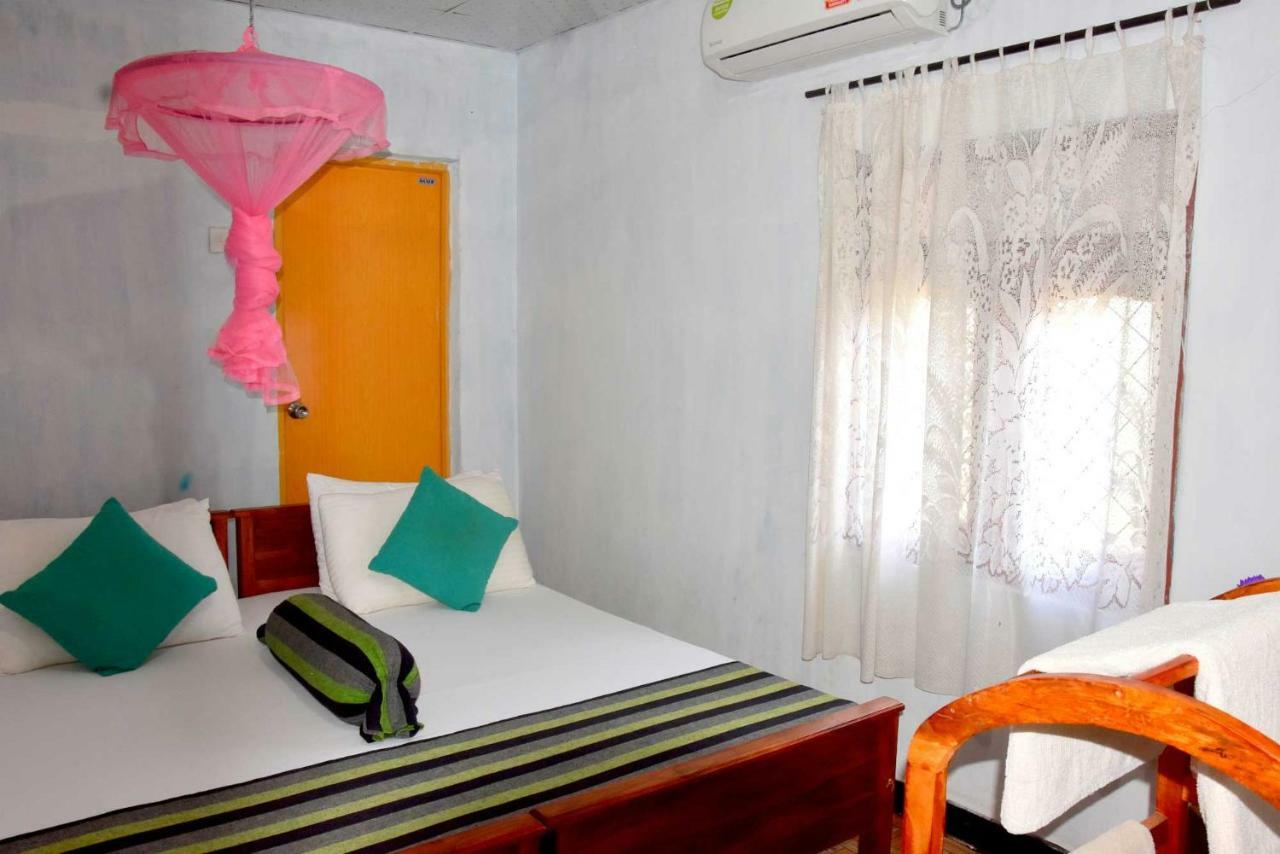 S P City Resort Anuradhapura Luaran gambar